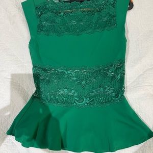 Bebe beautiful green cap sleeve top
